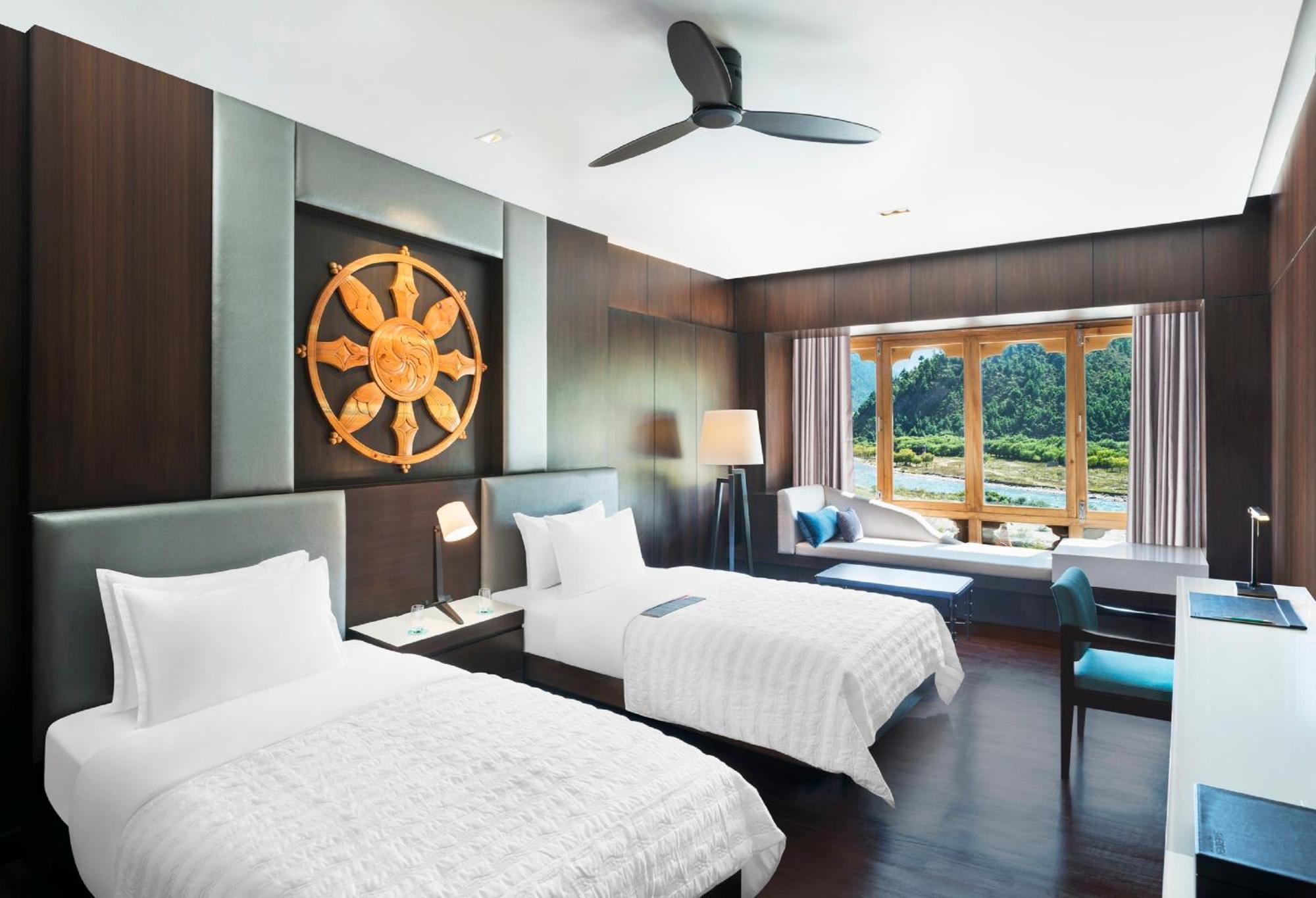 Le Meridien Paro Riverfront Экстерьер фото